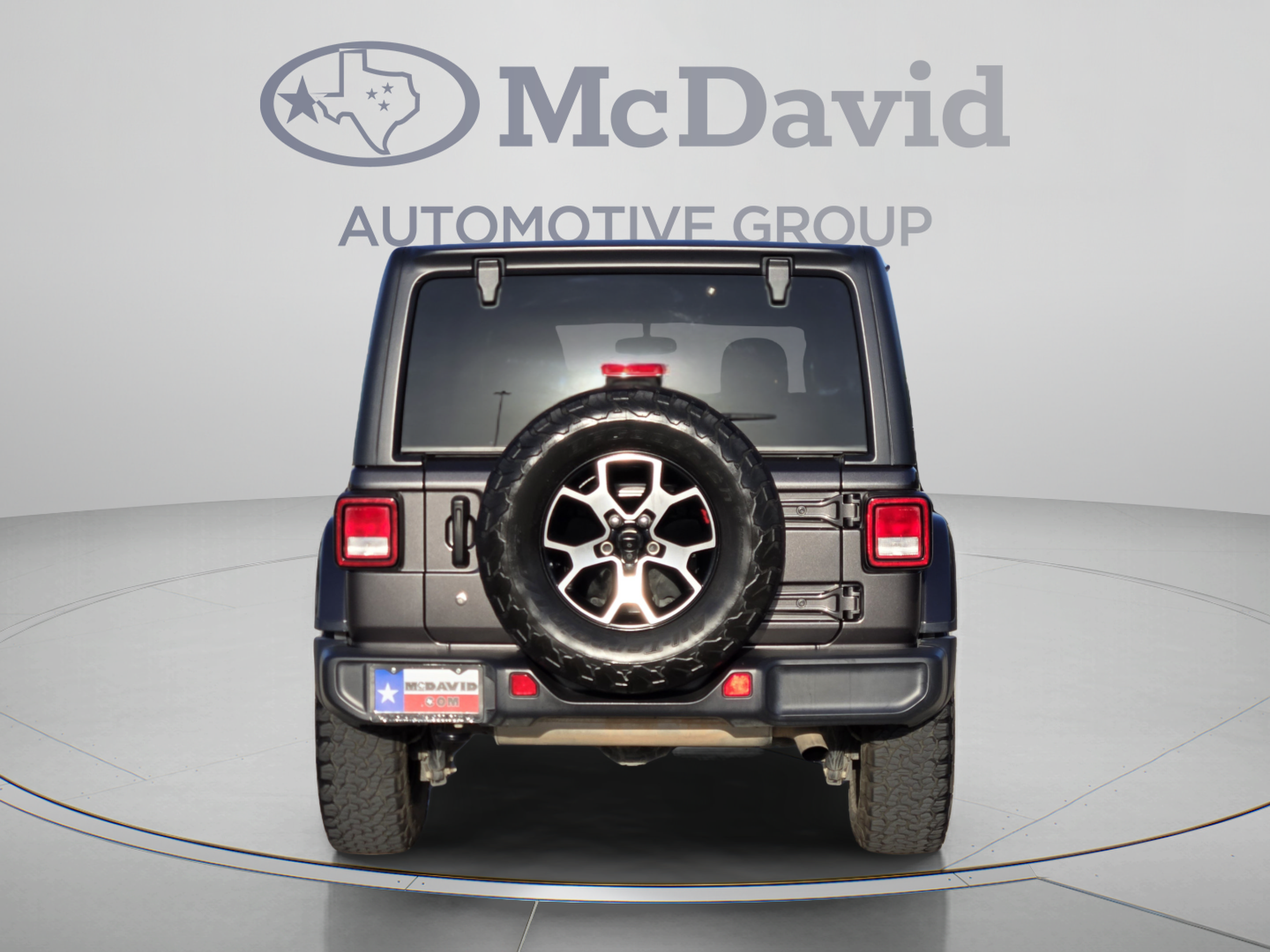 Used 2019 Jeep Wrangler Unlimited Sahara AWD/4WD image 5