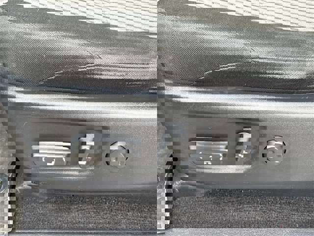 Used 2019 Toyota 4Runner SR5 w/ Four Season Floor Mat Package image 27