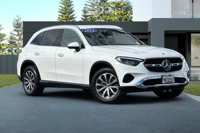Used 2024 Mercedes-Benz GLC 300 image 2