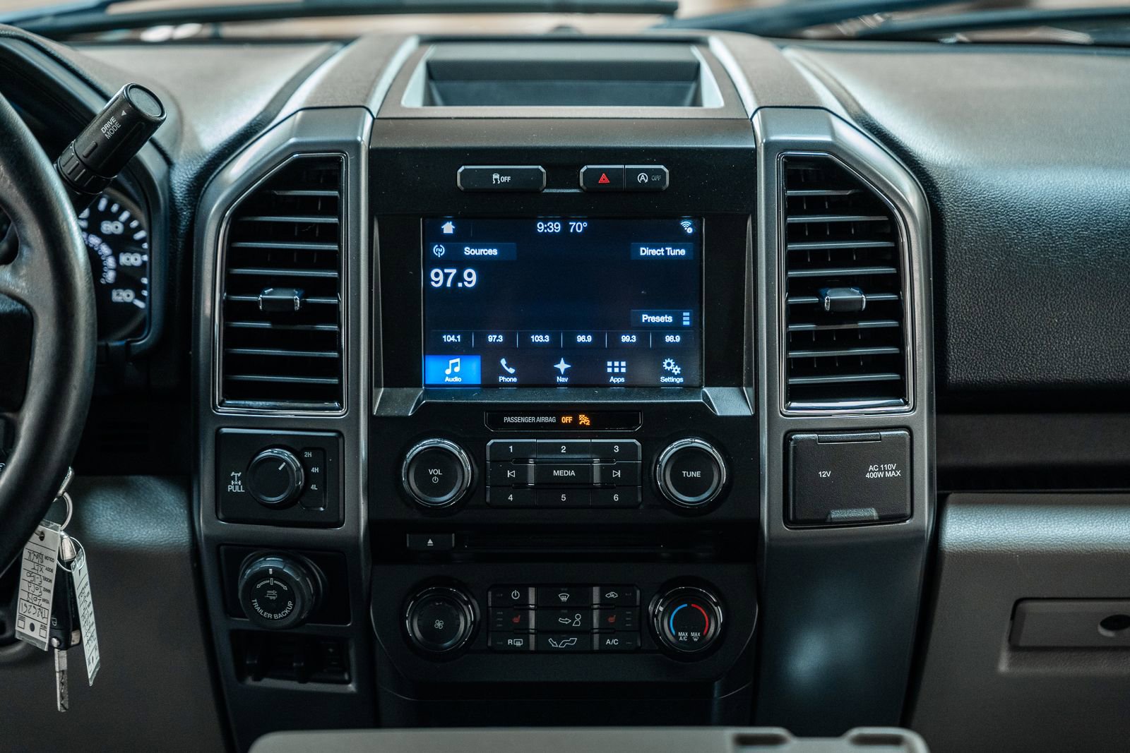 Used 2018 Ford F150 XLT w/ Equipment Group 302A Luxury AWD/4WD image 21