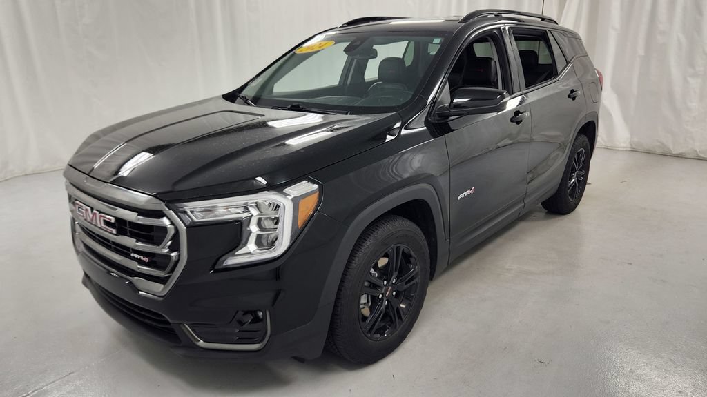 Used 2024 GMC Terrain AT4 w/ LPO, Floor Liner Package AWD/4WD image 7