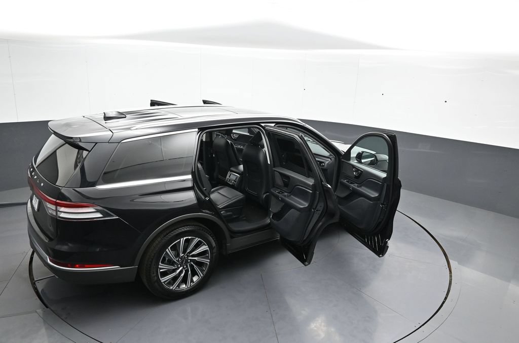 Used 2026 Lincoln Aviator AWD image 49