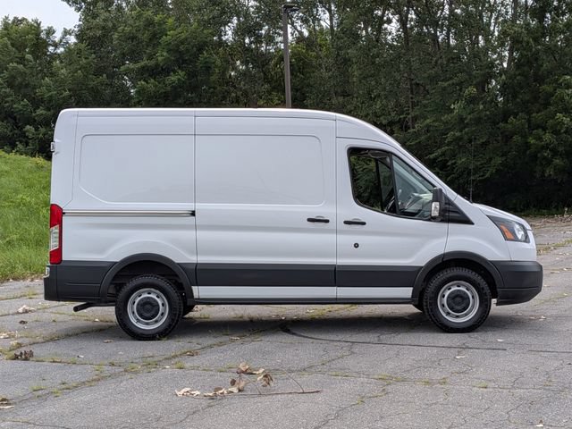 Used 2018 Ford Transit 250 130 Medium Roof RWD image 8