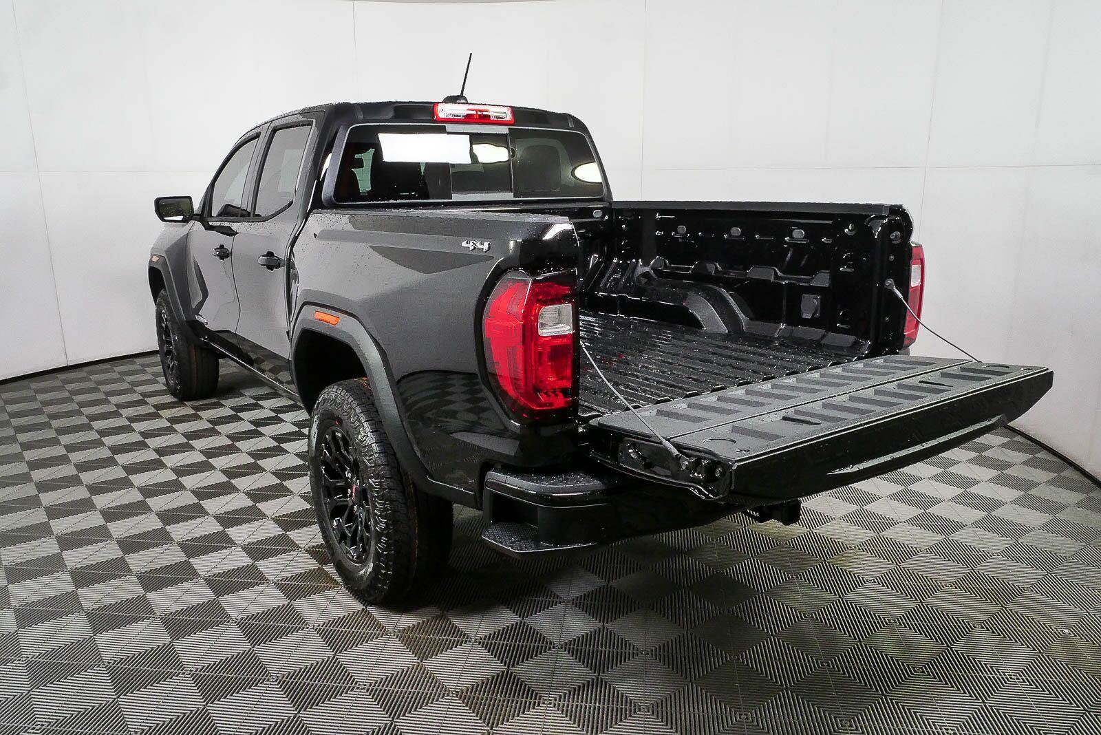New 2026 GMC Canyon Elevation w/ Convenience Package AWD/4WD image 30
