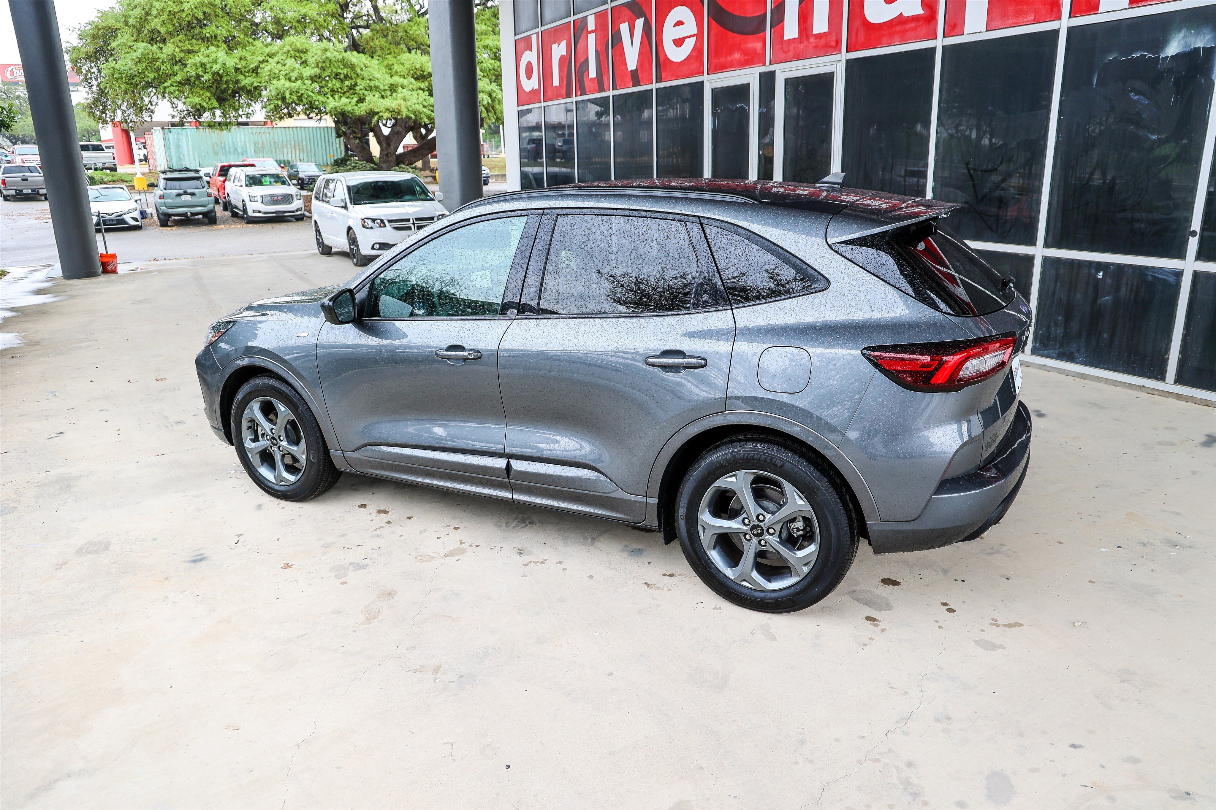 Used 2024 Ford Escape ST-Line image 10