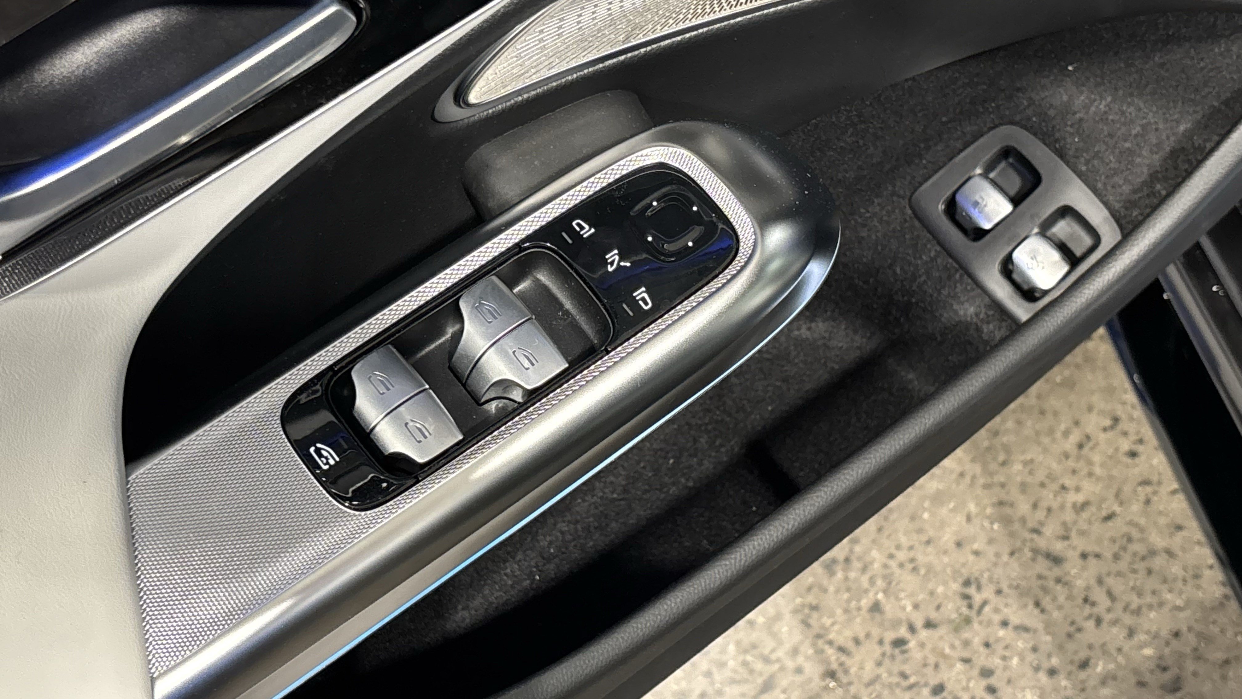 New 2026 Mercedes-Benz E 53 AMG e 4MATIC Sedan image 13