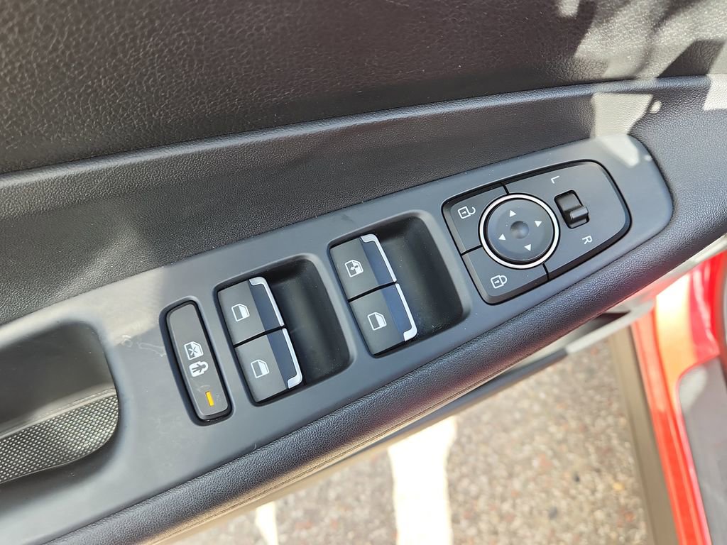 Used 2023 Hyundai Santa Fe SE AWD/4WD image 7