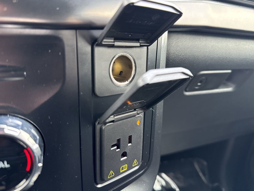 Used 2023 Ford F150 Lariat w/ Equipment Group 502A High image 33