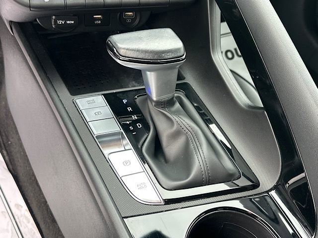 Used 2023 Hyundai Elantra Limited w/ Cargo Package image 25