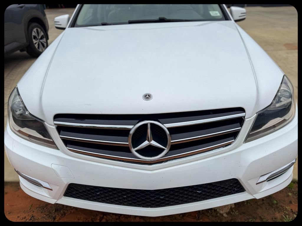 Used 2014 Mercedes-Benz C 250 Sedan image 2