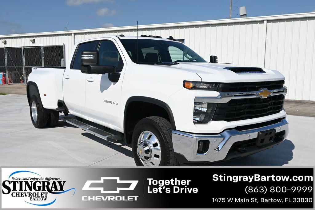 Used 2025 Chevrolet Silverado 3500 LT w/ Safety Package AWD/4WD image 1