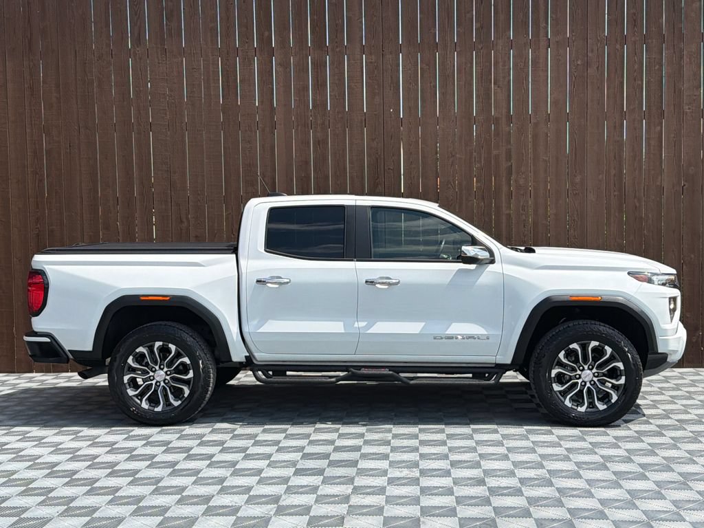 Used 2023 GMC Canyon Denali AWD/4WD image 14