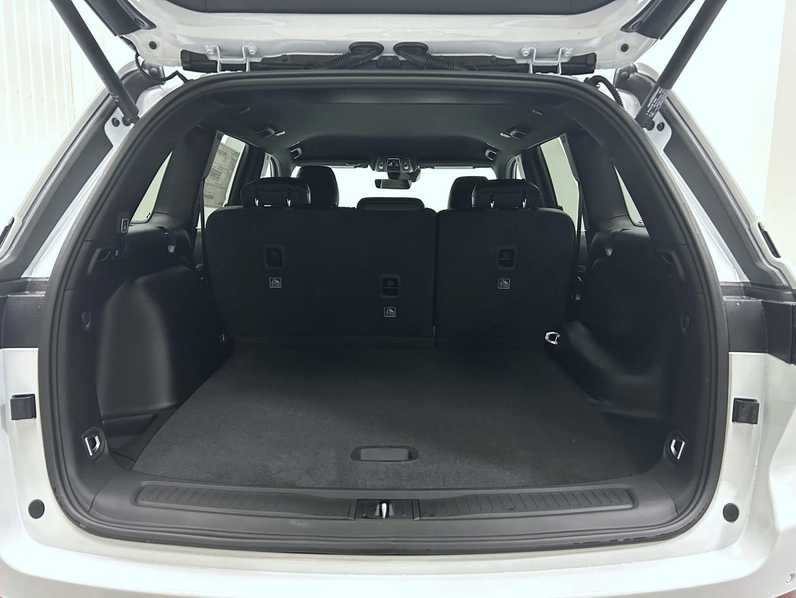 New 2025 Jeep Grand Cherokee Limited image 9