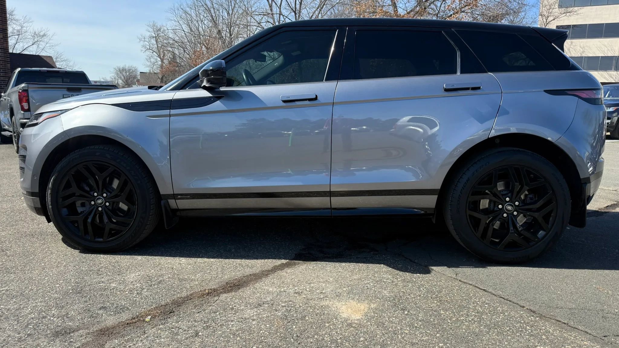 Used 2020 Land Rover Range Rover Evoque R-Dynamic SE AWD/4WD image 5