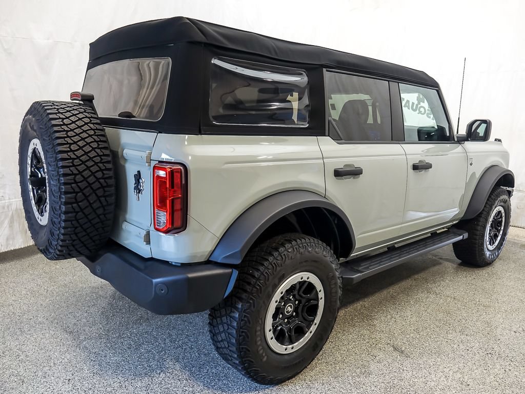 Used 2024 Ford Bronco Big Bend w/ Sasquatch Package AWD/4WD image 8