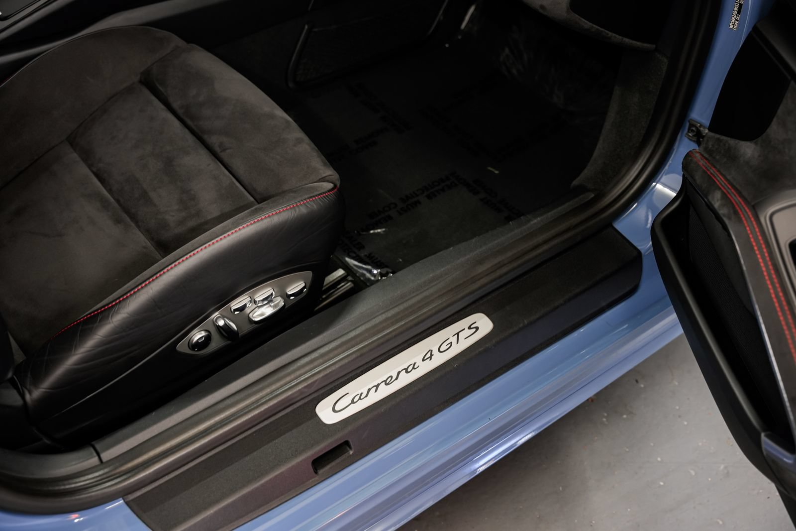 Used 2019 Porsche 911 Carrera 4 GTS AWD/4WD image 28