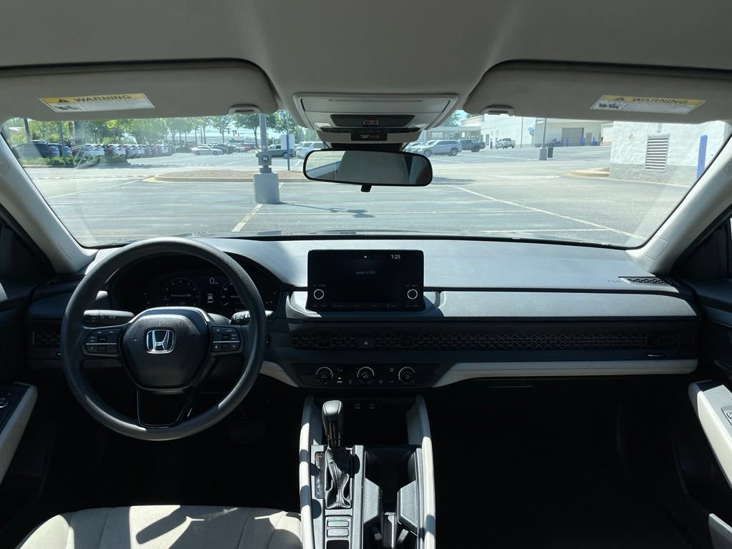 Certified 2025 Honda Accord LX image 10