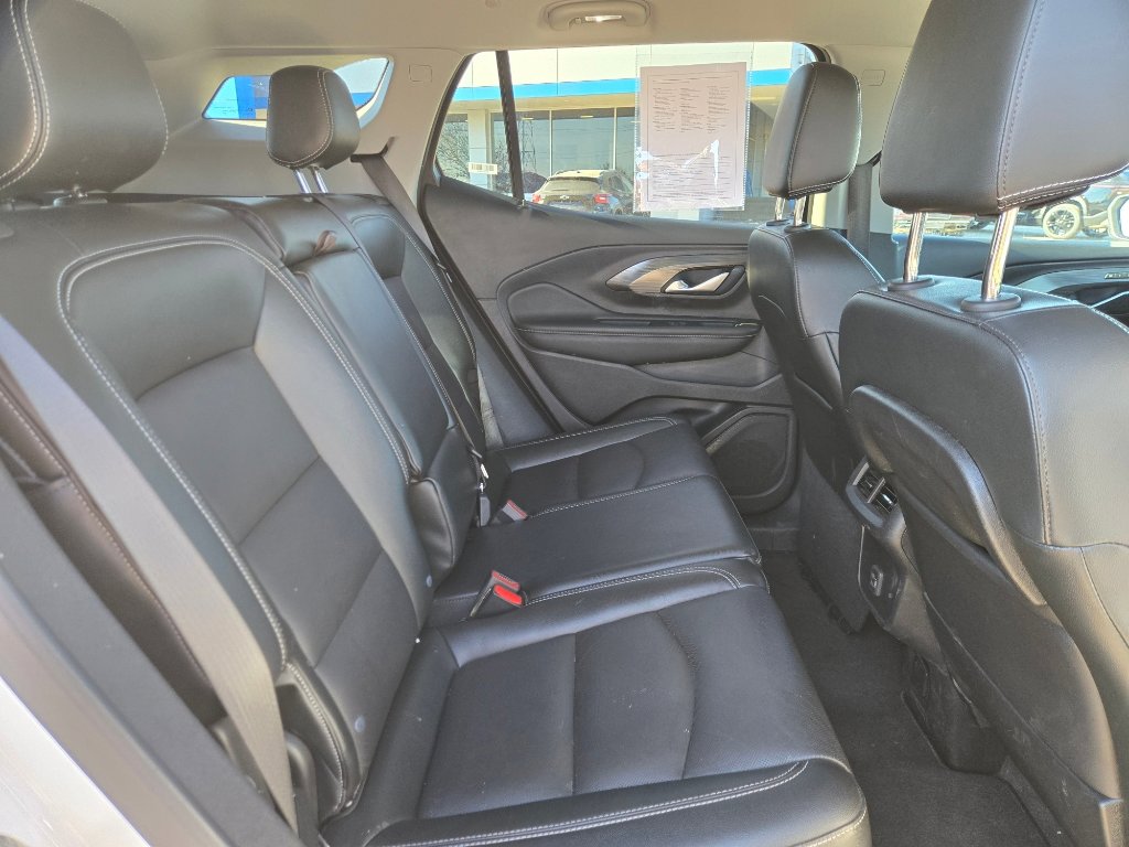 Certified 2024 GMC Terrain SLT image 13