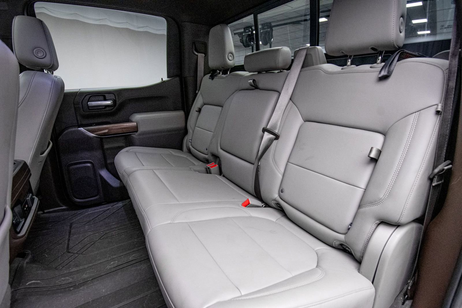 Used 2020 Chevrolet Silverado 1500 LT Trail Boss image 18