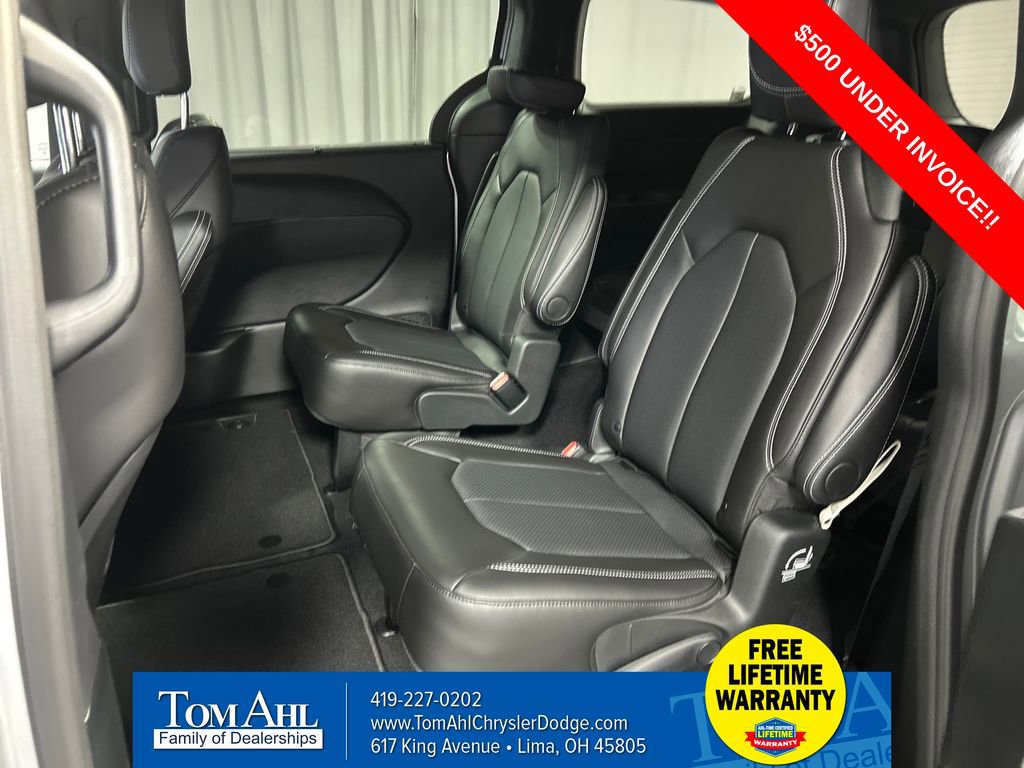 New 2026 Chrysler Voyager LX image 21