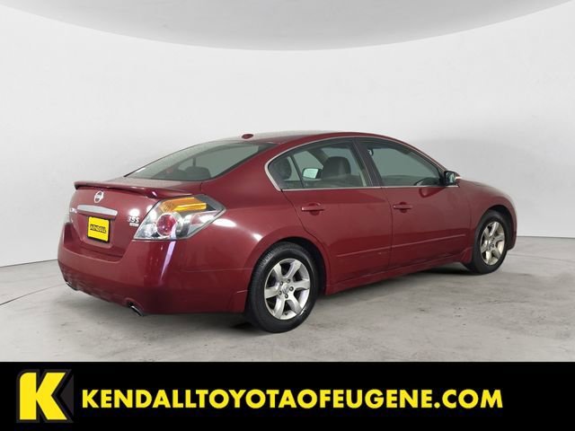 Used 2007 Nissan Altima 3.5 SL w/ Emergency Aid Pkg FWD image 2