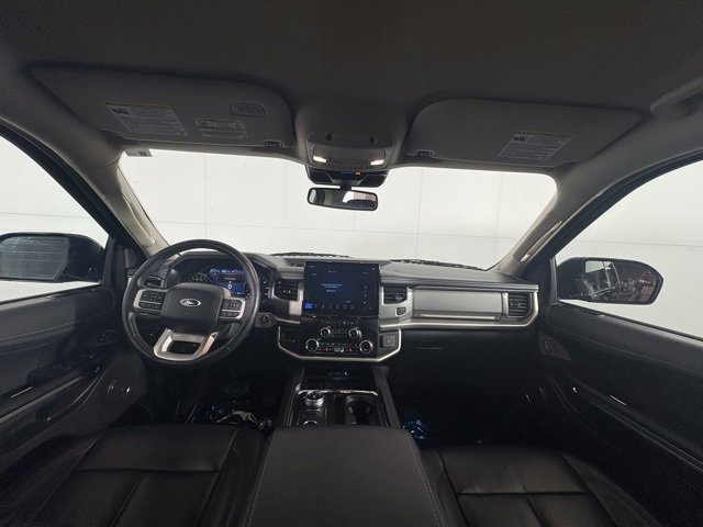 Used 2024 Ford Expedition Max XLT image 21