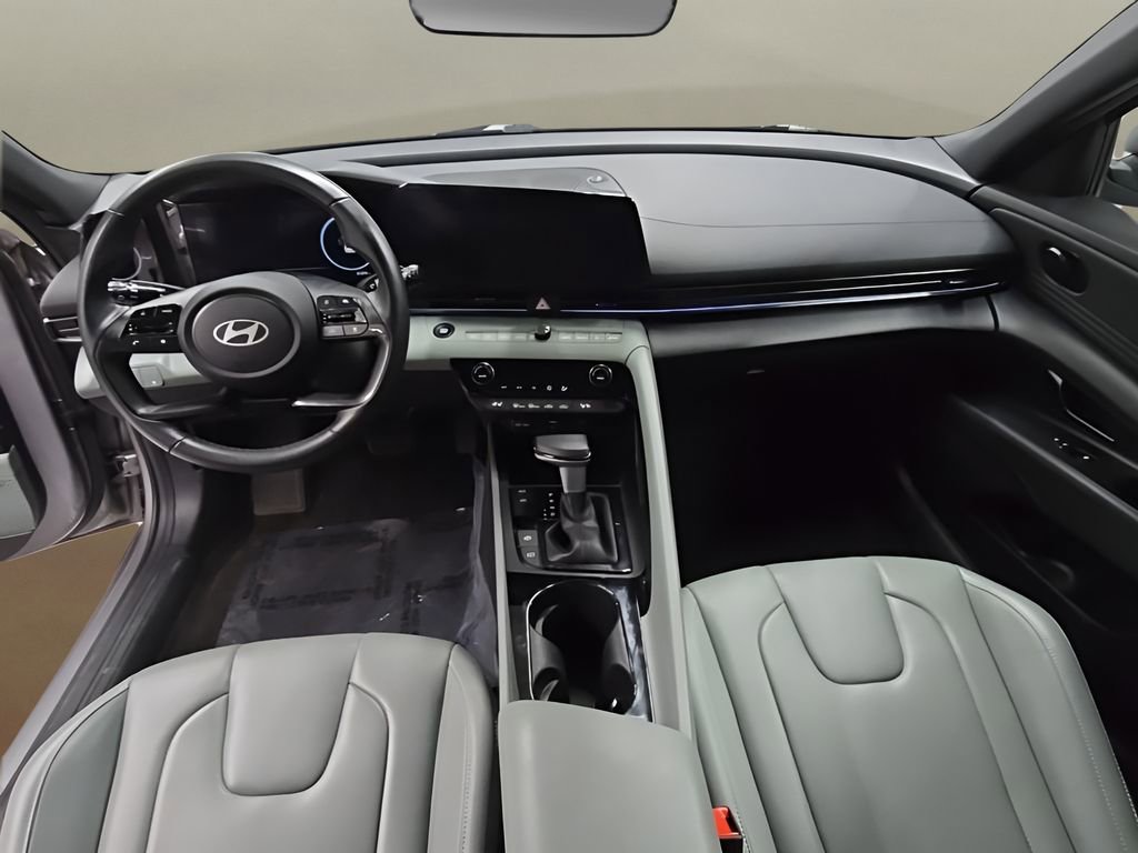 Certified 2025 Hyundai Elantra Limited image 21