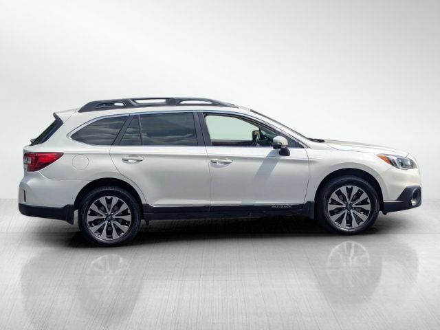 Used 2016 Subaru Outback 2.5i Limited AWD/4WD image 3