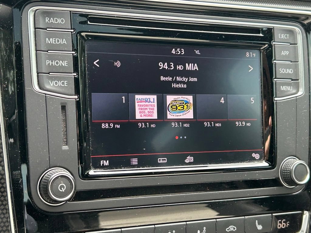 Used 2018 Volkswagen Passat 3.6 FWD image 33