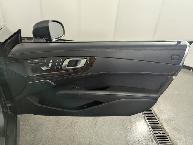 Used 2013 Mercedes-Benz SL 63 AMG image 22