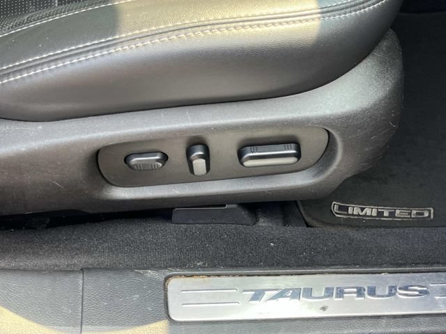 Used 2019 Ford Taurus Limited FWD image 23