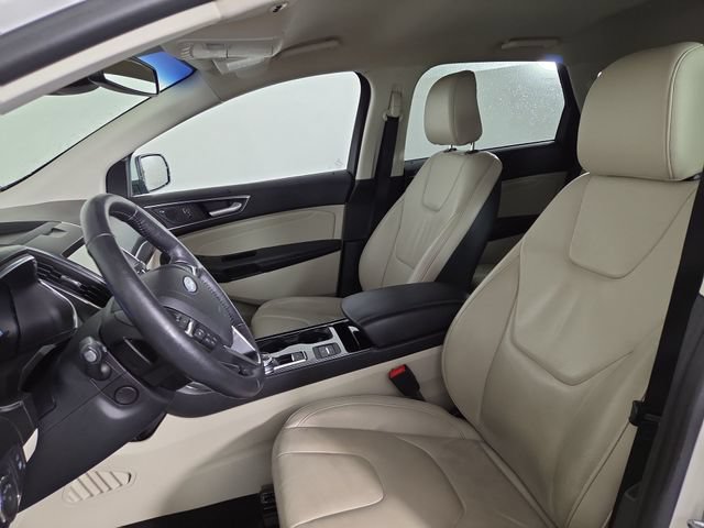 Used 2020 Ford Edge Titanium AWD/4WD image 13