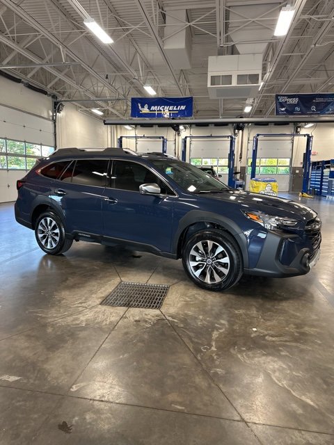 New 2025 Subaru Outback Touring XT image 4