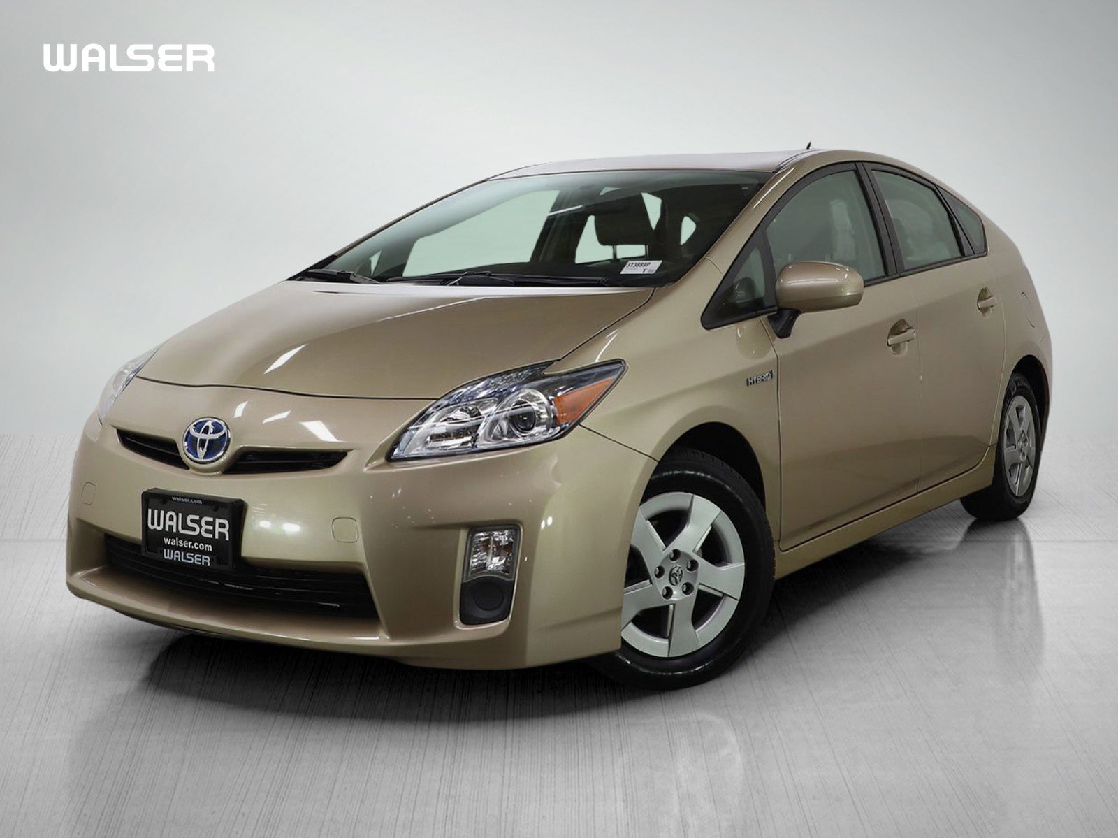 Used 2010 Toyota Prius Three image 1