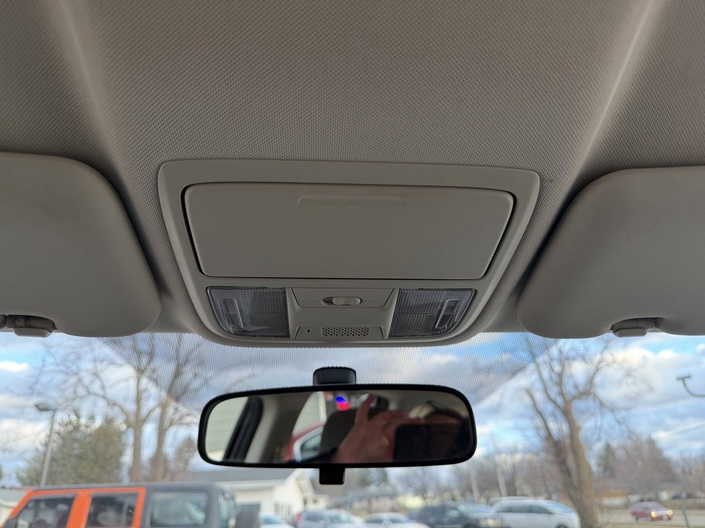 Used 2014 Honda CR-V LX image 37