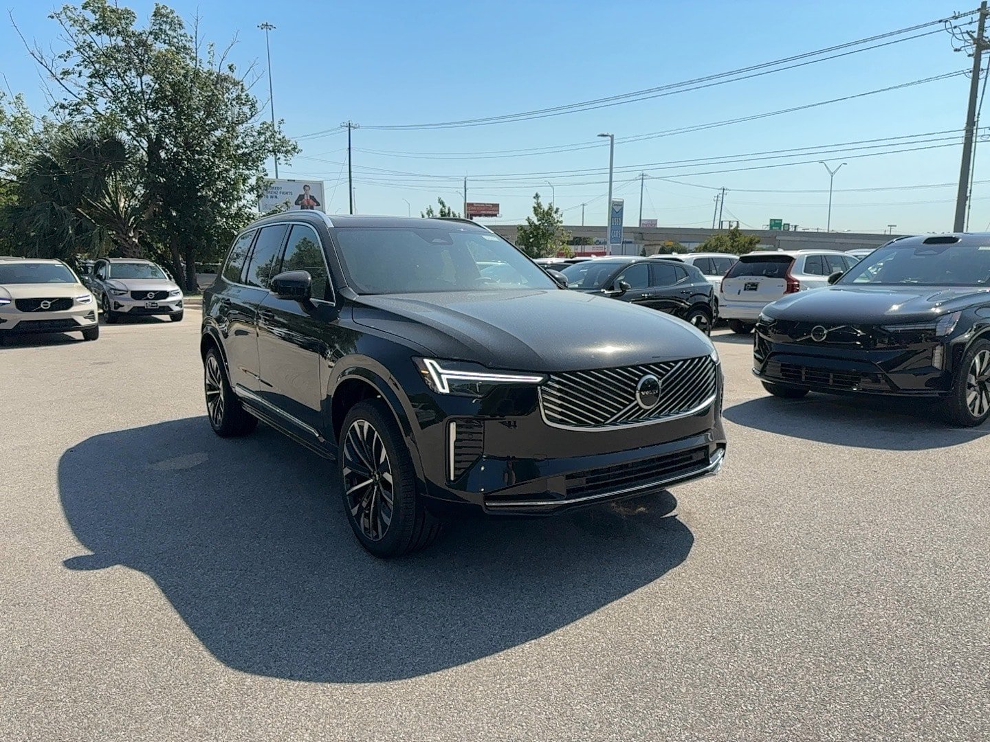 Used 2026 Volvo XC90 B5 Core AWD/4WD image 7