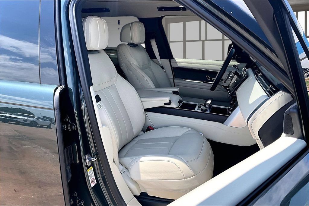 Certified 2023 Land Rover Range Rover SE AWD/4WD image 7