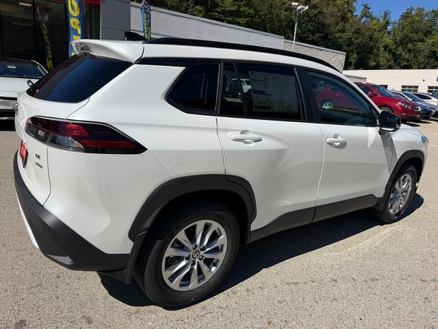 New 2026 Toyota Corolla Cross LE w/ Moonroof Package AWD/4WD image 3