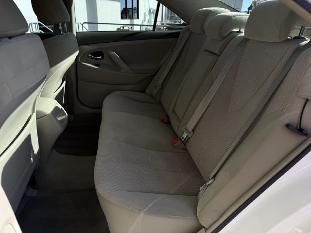 Used 2011 Toyota Camry FWD image 23