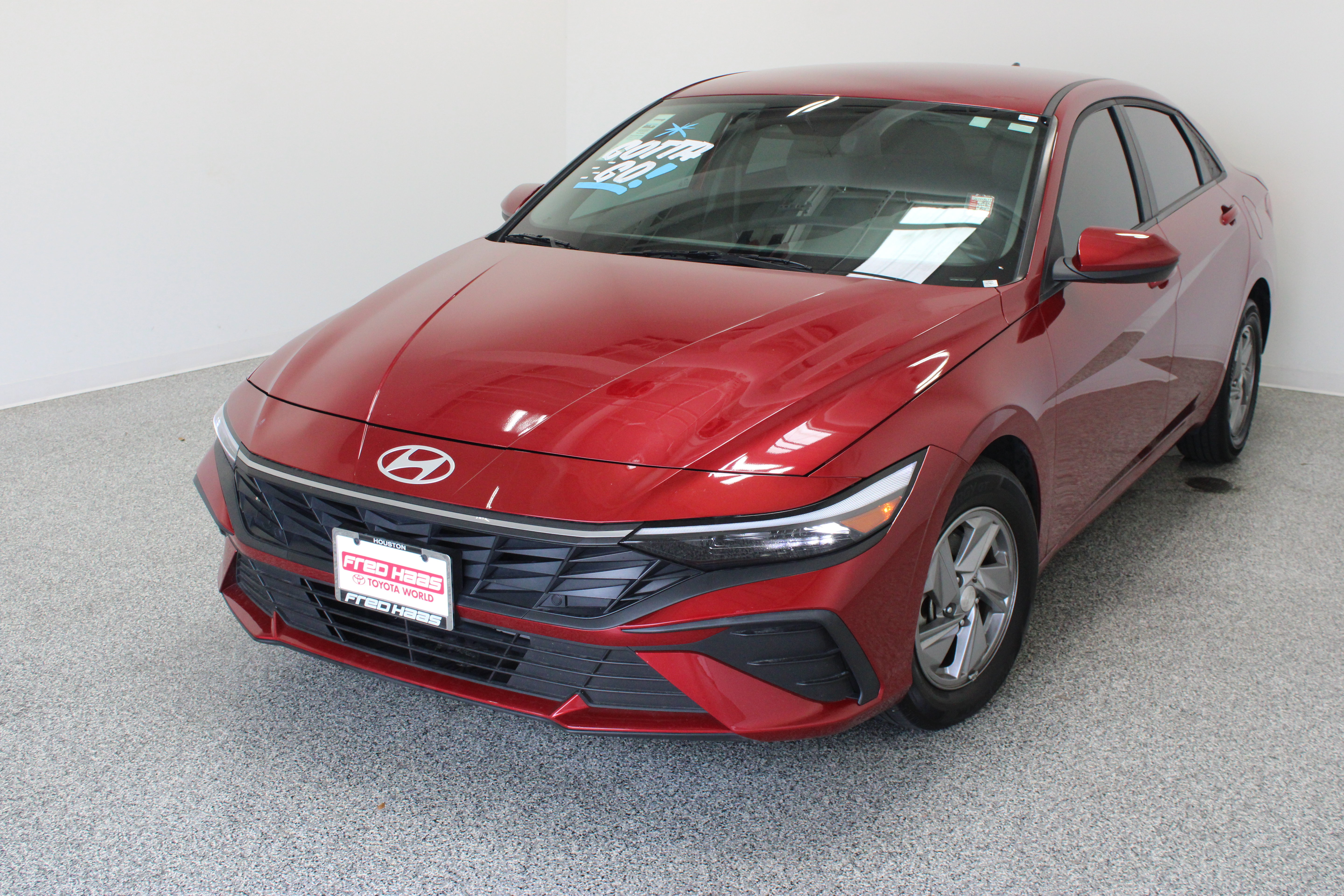 Used 2025 Hyundai Elantra SE FWD image 2
