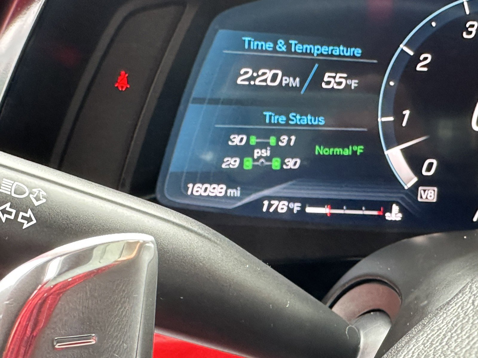 Used 2024 Chevrolet Corvette Stingray Premium Cpe w/ Z51 Performance Package image 15