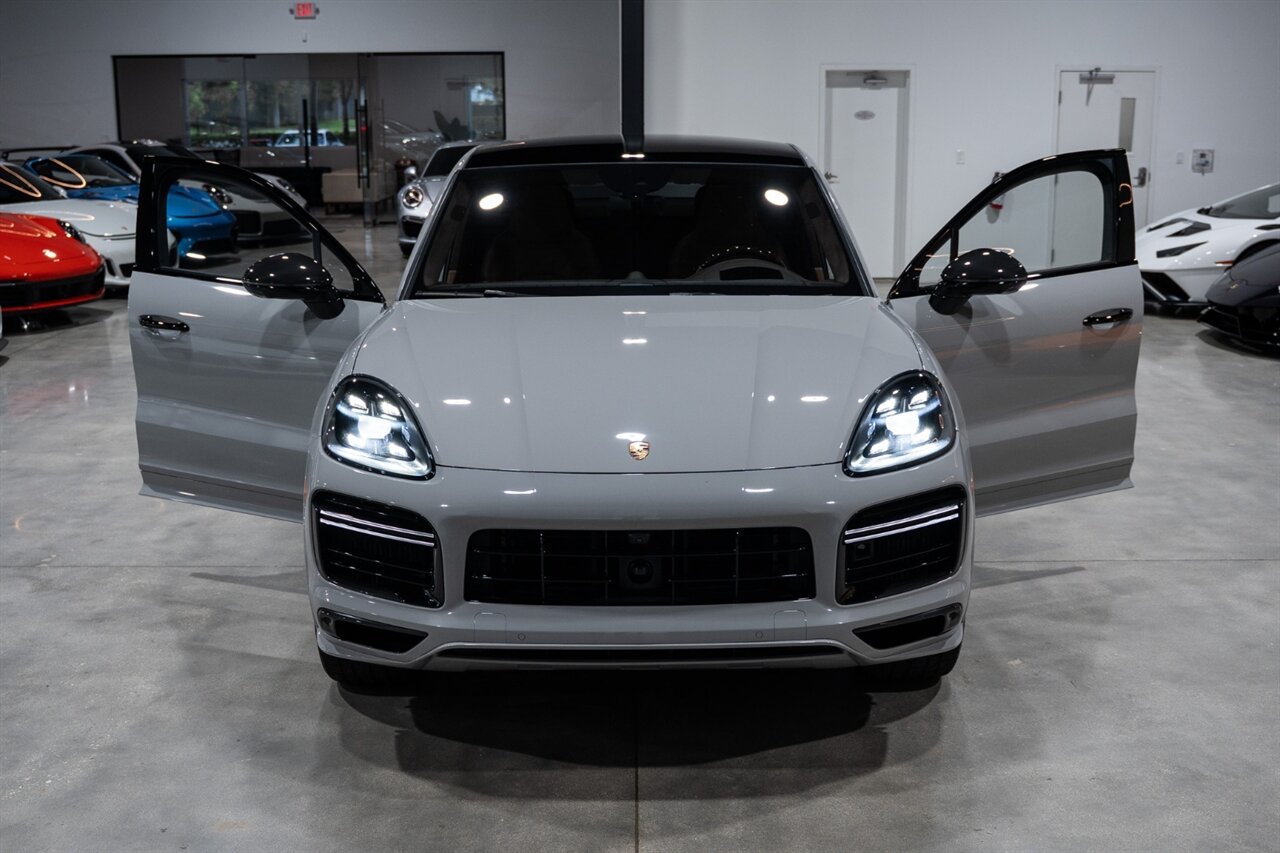 Used 2021 Porsche Cayenne Turbo AWD/4WD image 44