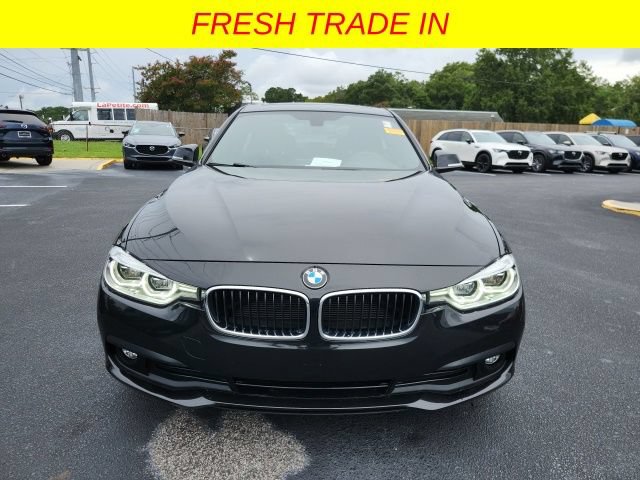 Used 2018 BMW 320i xDrive Sedan AWD/4WD image 13