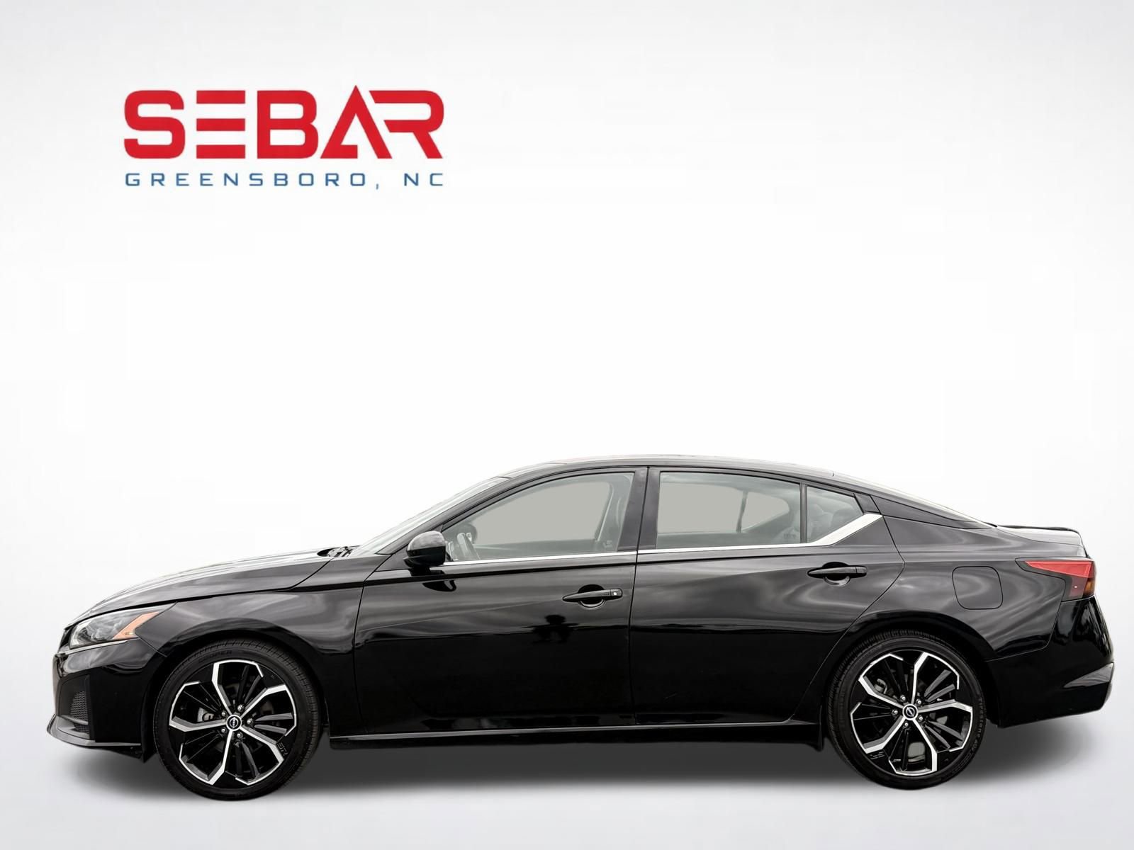 Used 2023 Nissan Altima 2.5 SR image 9