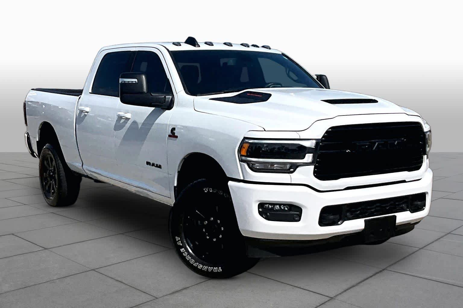Used 2024 RAM 2500 Laramie w/ Night Edition AWD/4WD image 3