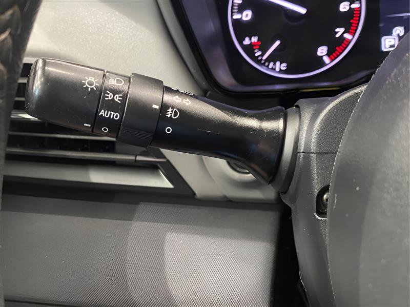 Used 2023 Subaru Outback Premium image 14