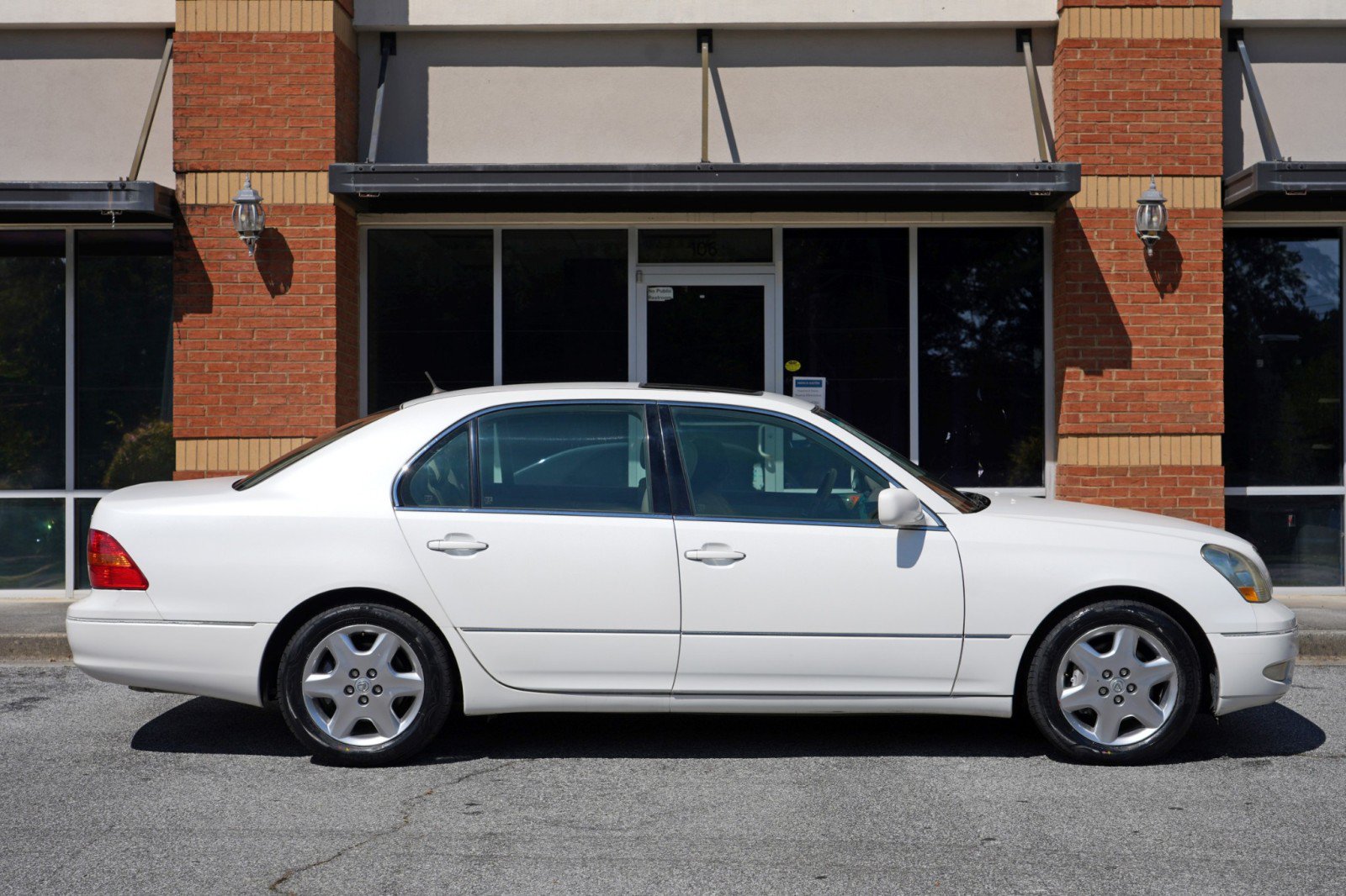 Used 2002 Lexus LS 430 w/ Navigation/Mark Levinson Pkg RWD image 49