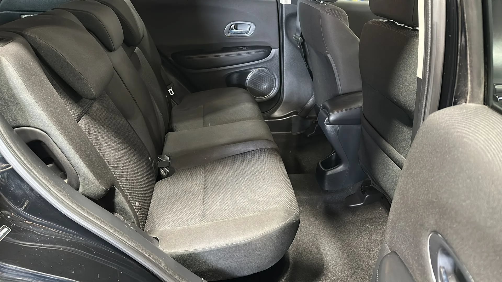 Used 2018 Honda HR-V EX image 14