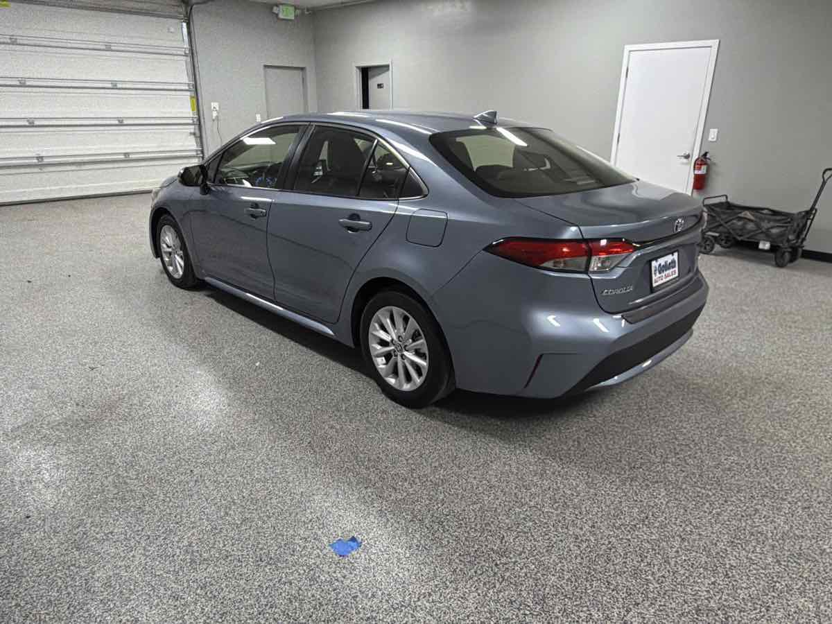 Used 2020 Toyota Corolla XLE w/ Carpet Mat Package (TMS) FWD image 5
