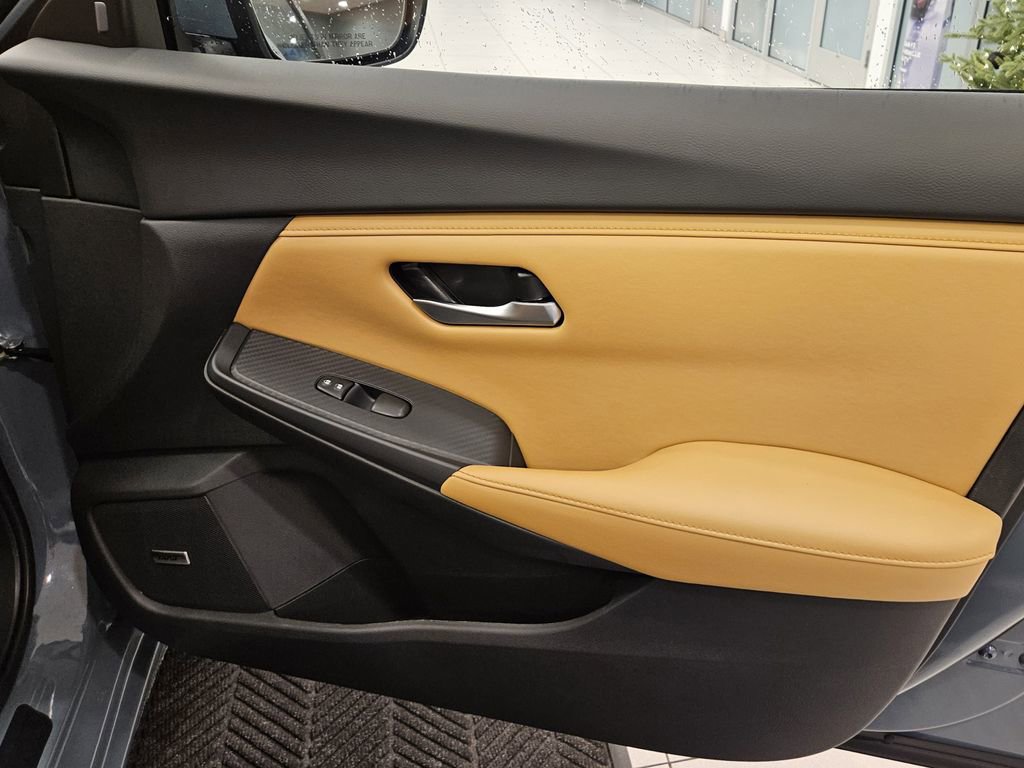 New 2025 Nissan Sentra SV w/ SV Premium Package image 22